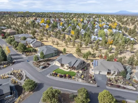 287 Highland Meadow Loop Redmond OR 97756