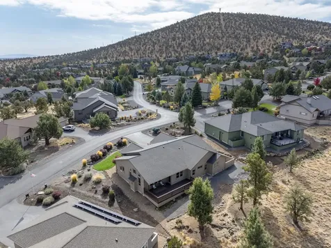 287 Highland Meadow Loop Redmond OR 97756