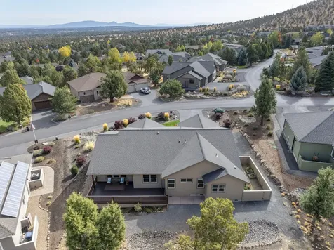 287 Highland Meadow Loop Redmond OR 97756