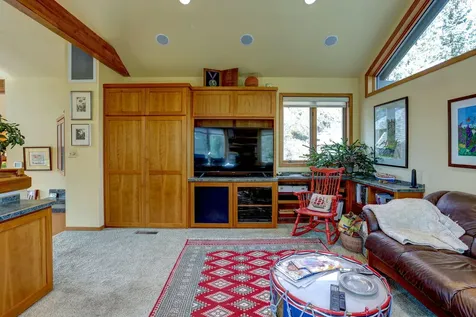 63287 Cherokee Lane Bend OR 97703