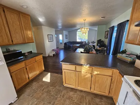 1352 Ivan Lane Central Point OR 97502