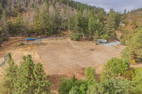 4795 W Griffin Creek Road Medford OR 97501