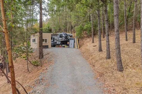 4795 W Griffin Creek Road Medford OR 97501