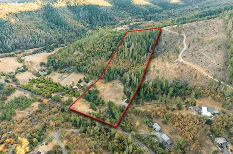 4795 W Griffin Creek Road Medford OR 97501
