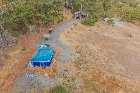 4795 W Griffin Creek Road Medford OR 97501