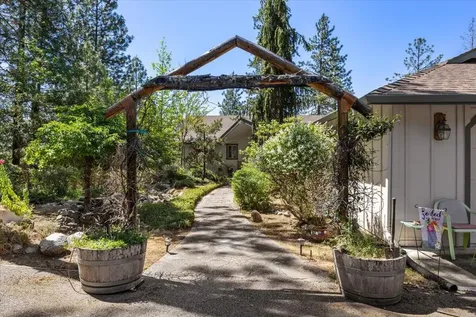 222 Guth Road Grants Pass OR 97526