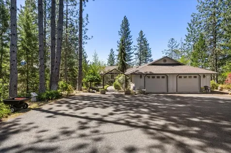 222 Guth Road Grants Pass OR 97526