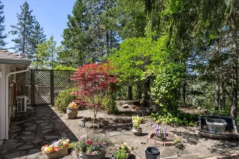 222 Guth Road Grants Pass OR 97526