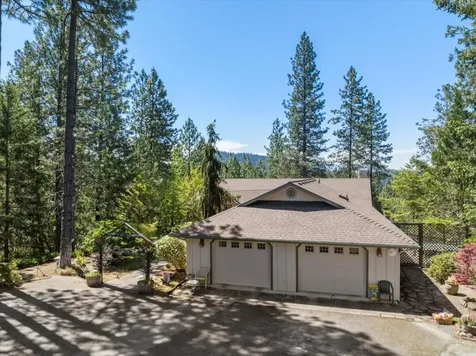 222 Guth Road Grants Pass OR 97526