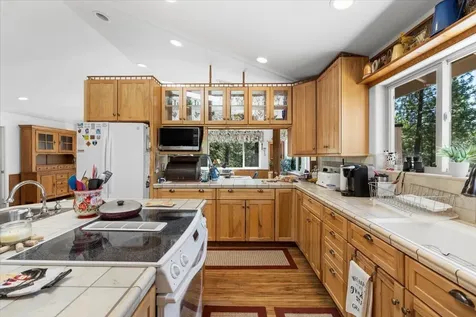 222 Guth Road Grants Pass OR 97526