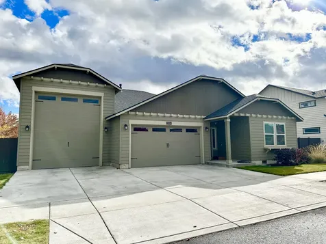 2994 NW 23rd Street Redmond OR 97756