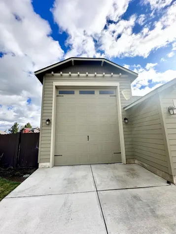 2994 NW 23rd Street Redmond OR 97756