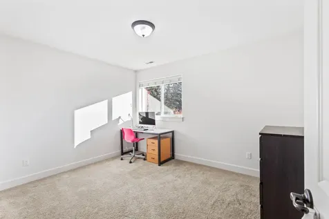 20393 Penhollow Lane Bend OR 97702