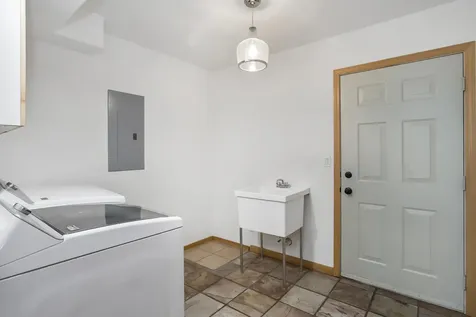 1608 NW Kingston Avenue Bend OR 97703