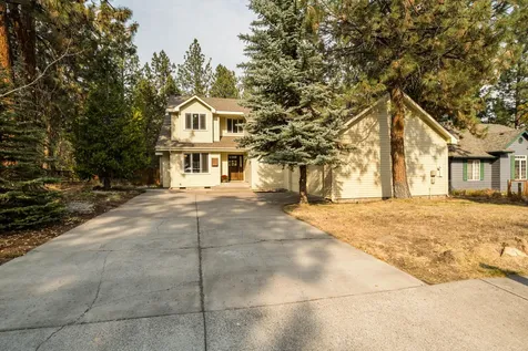 1608 NW Kingston Avenue Bend OR 97703