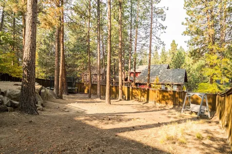 1608 NW Kingston Avenue Bend OR 97703