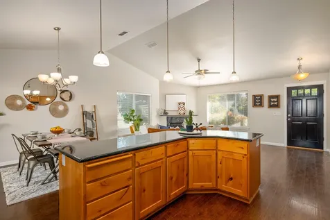 1800 SW I Street Grants Pass OR 97526