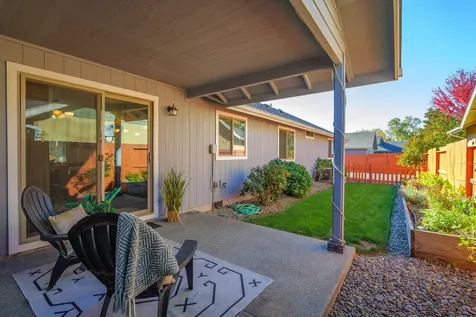 1800 SW I Street Grants Pass OR 97526