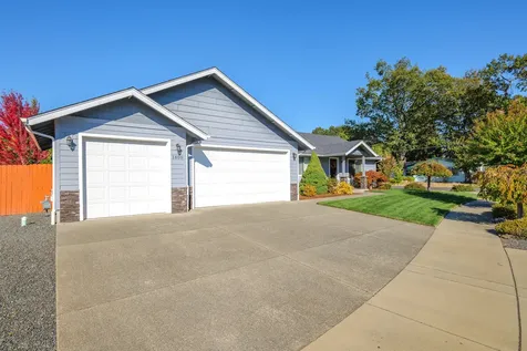 1800 SW I Street Grants Pass OR 97526