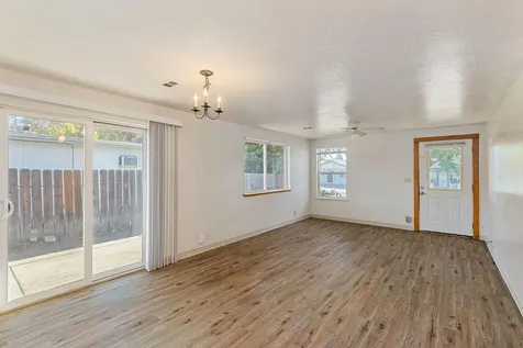 728 SW I Street Grants Pass OR 97526