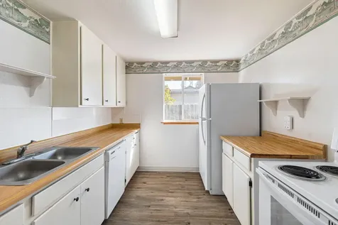 728 SW I Street Grants Pass OR 97526