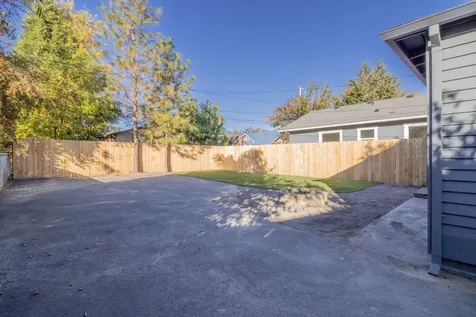362 SW K Street Grants Pass OR 97526