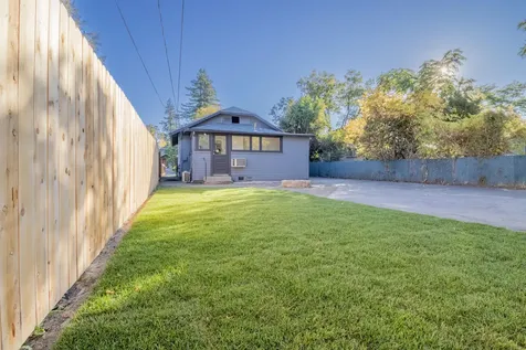 362 SW K Street Grants Pass OR 97526