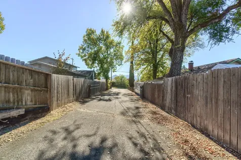 1034 NE Savage Street Grants Pass OR 97526