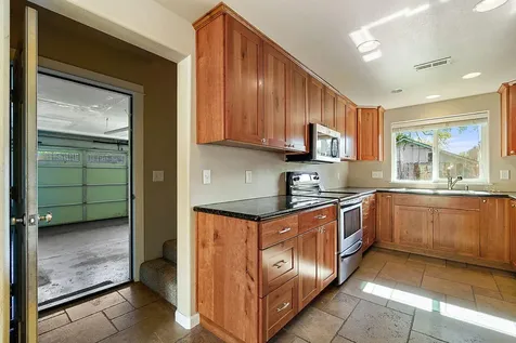 1034 NE Savage Street Grants Pass OR 97526