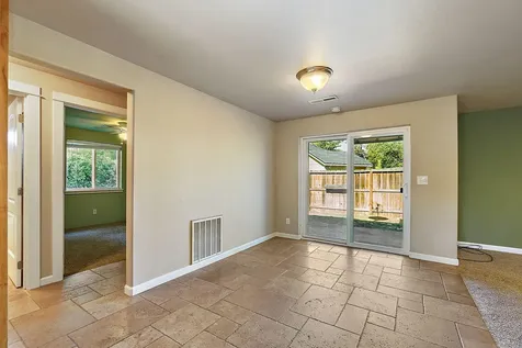 1034 NE Savage Street Grants Pass OR 97526