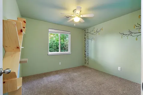 1034 NE Savage Street Grants Pass OR 97526
