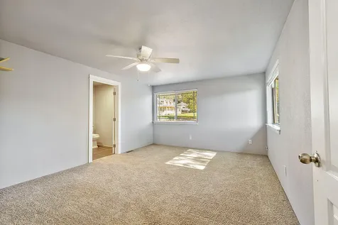 1034 NE Savage Street Grants Pass OR 97526