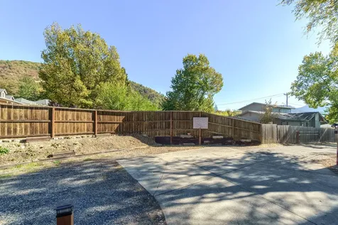 1034 NE Savage Street Grants Pass OR 97526