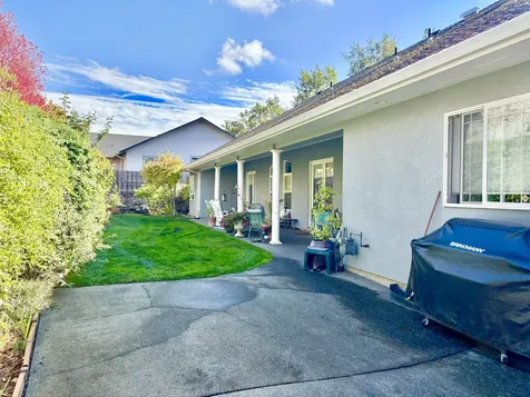 103 NW Caddis Place Grants Pass OR 97526