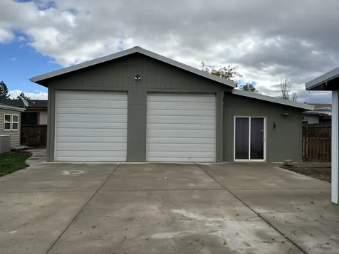 1740 NW Fir Avenue Redmond OR 97756