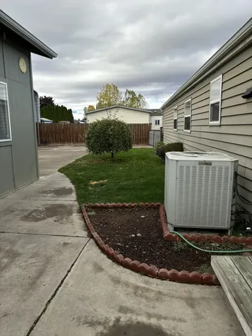 1740 NW Fir Avenue Redmond OR 97756