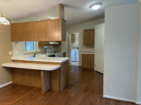 1729 NW Fir Avenue Redmond OR 97756