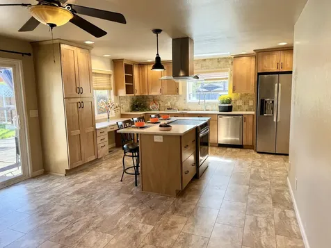 1800 Serenity Drive Medford OR 97504