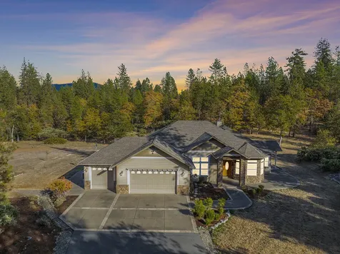 260 Pleasantville Way Grants Pass OR 97526