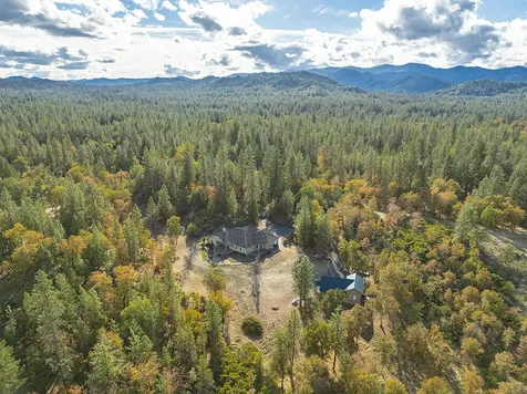 260 Pleasantville Way Grants Pass OR 97526