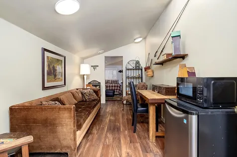 2281 Ross Lane Medford OR 97501