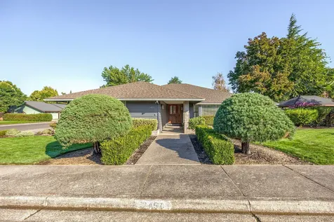 2457 Pinebrook Circle Medford OR 97504