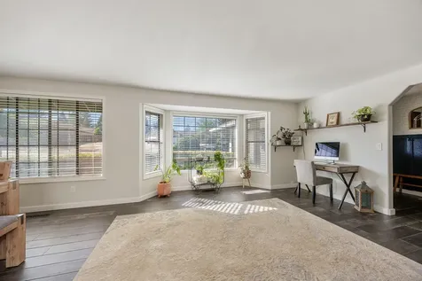 2457 Pinebrook Circle Medford OR 97504