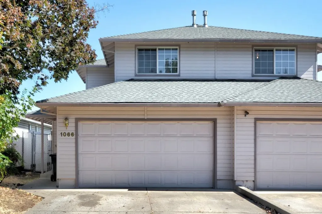 1066 Glengrove Avenue Central Point OR 97502