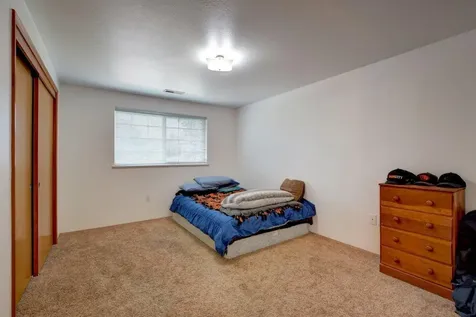 1066 Glengrove Avenue Central Point OR 97502