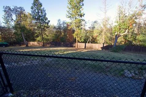 2088 Jasmine Avenue Medford OR 97501