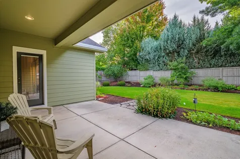 3651 Fieldbrook Avenue Medford OR 97504