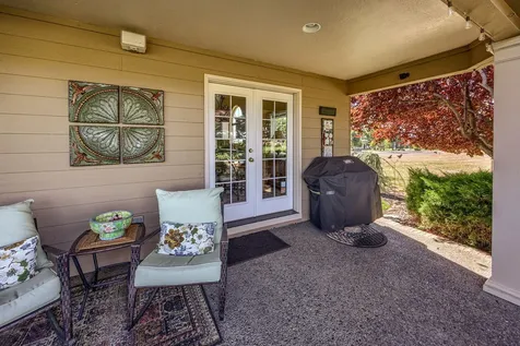 494 Robert Trent Jones Boulevard Eagle Point OR 97524