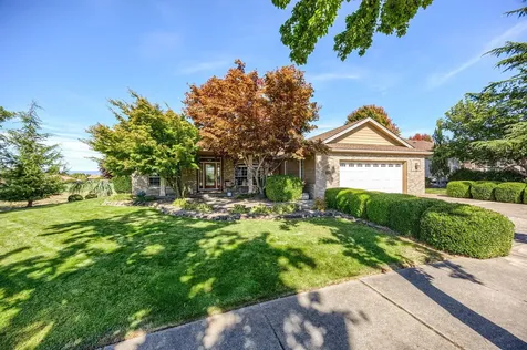 494 Robert Trent Jones Boulevard Eagle Point OR 97524