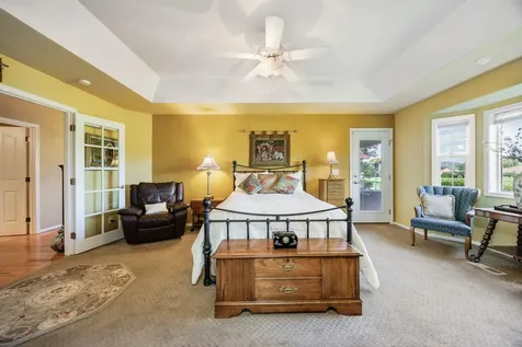 494 Robert Trent Jones Boulevard Eagle Point OR 97524
